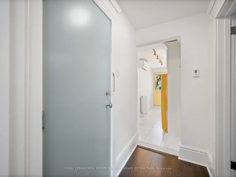 18 Castle Frank Cres #3 — Photo 5