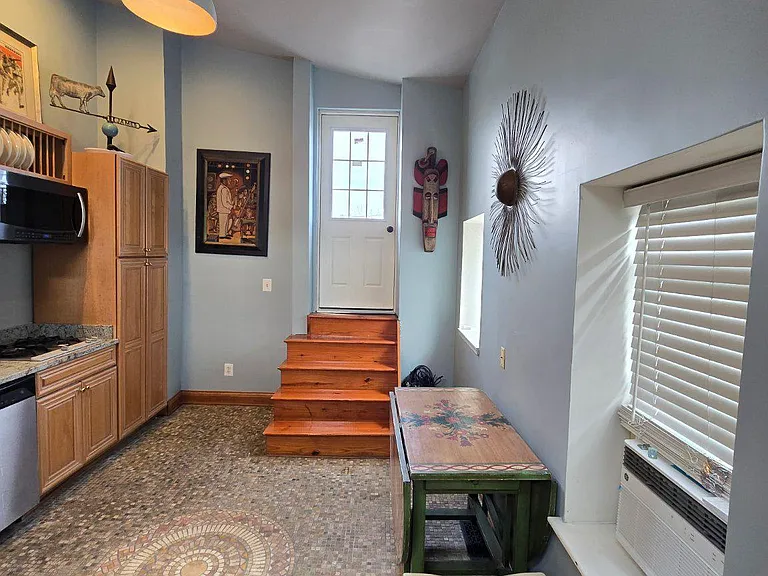 782 W Hamburg St — Photo 28
