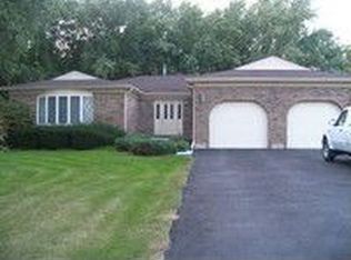 43W040 Southgate Rd, Elgin, IL 60124