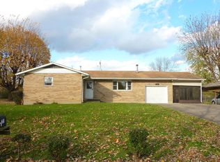 121 Broadway St, Hebron, OH 43025