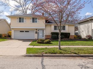 6764 Reid Dr, Parma Heights, OH 44130