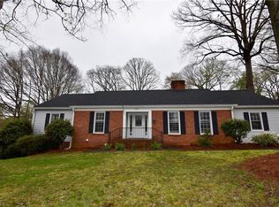 2448 Ardmore Mnr, Winston Salem, NC 27103