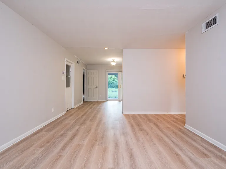 6915 Bluebird Dr — Photo 6