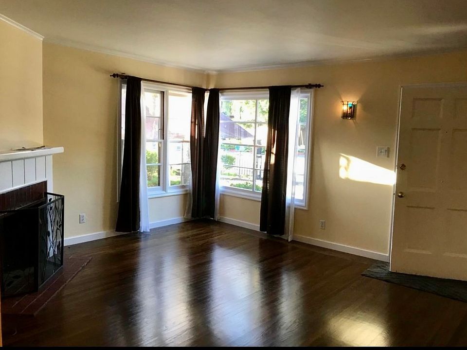 1st image of 109 Central Ave