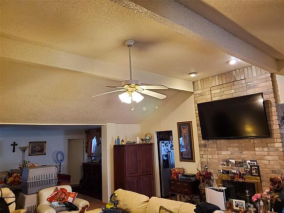 4th image of 12046 Creekhurst Dr