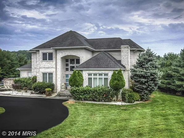 3 Foxcreek Ct, Owings Mills, MD 21117