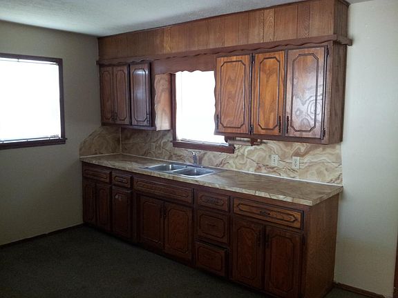 4th image of 201 Miller Dr #1