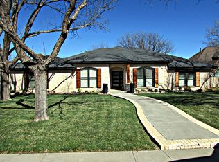 204 Bradley Ln, Dumas, TX 79029