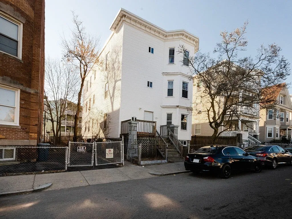 79 Topliff Street — Photo 2
