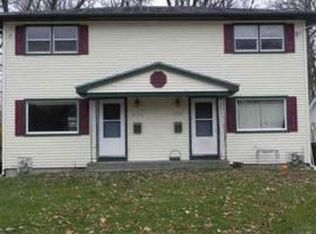 1743 Pleasant Ct, Davenport, IA 52803