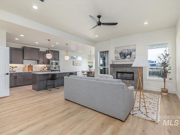 5th image of 430 S Radiator Way