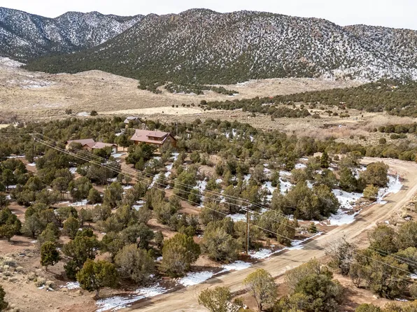 4215 S Artifact Dr, Cedar City, UT 84720