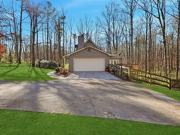 5th image of 126 Midway Rd NW