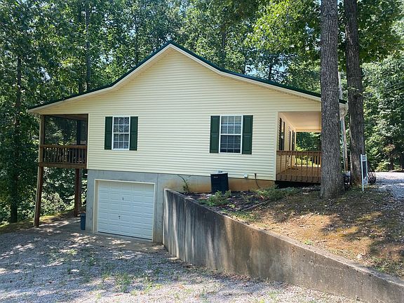 3rd image of 337 Fox Run Dr