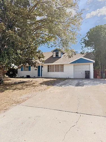 2612 68th Ave N Photo 1