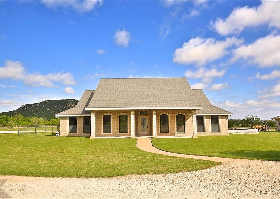 1st image of 112 Hidden Valley Dr