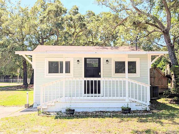 2nd image of 4917 Hickory Shores Blvd