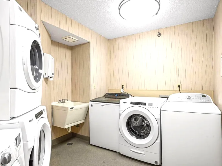 121 Washington Ave S #1412 — Photo 30