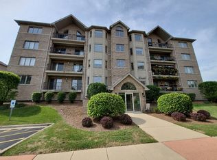 14150 Sheffield Dr APT 401, Homer Glen, IL 60491