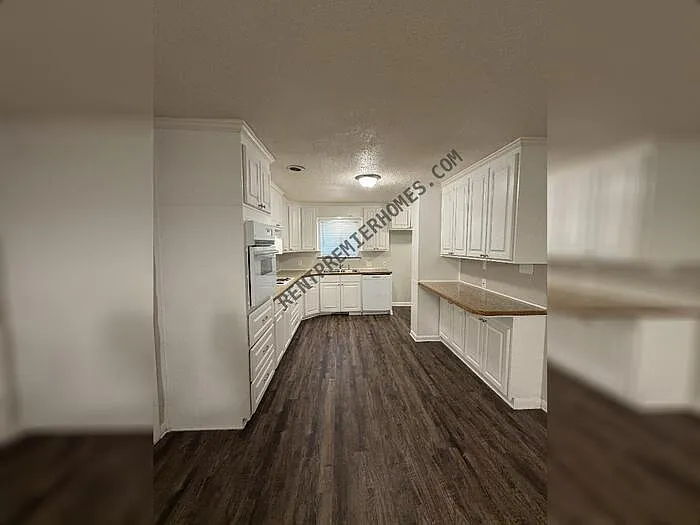 1710 Cedarhurst Dr — Photo 9