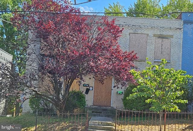 1st image of 56 Galveston Pl SW