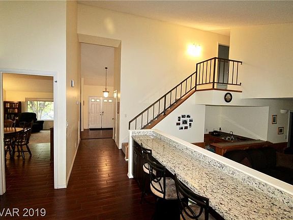 3rd image of 1519 Darlene Way