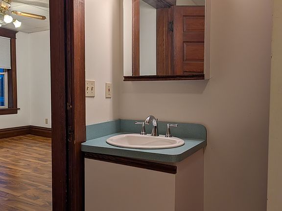 2nd image of 1323 Ludington St #11478460