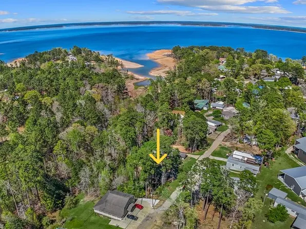 242 Wildbriar Dr, Jasper, TX 75951