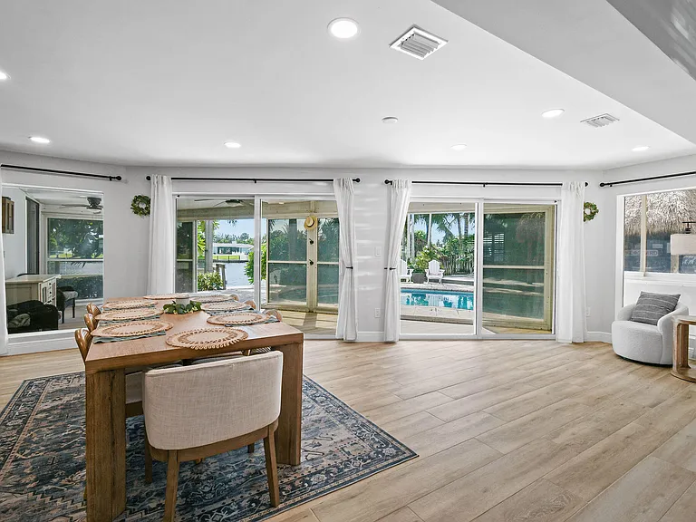 8110 W Lake Dr — Photo 15