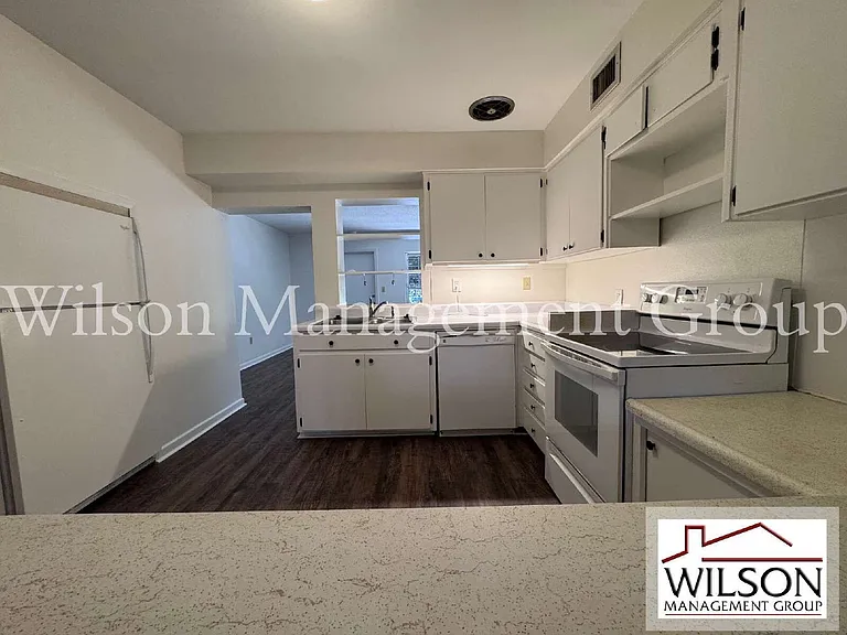 516 W Winter Park St — Photo 8