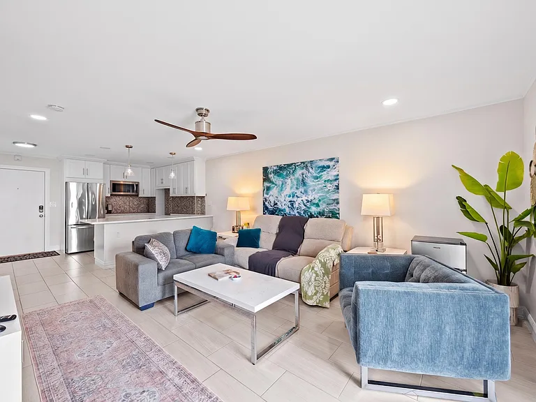 2900 Banyan St #601 — Photo 6