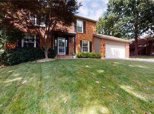 9006 W 113th St, Overland Park, KS 66210