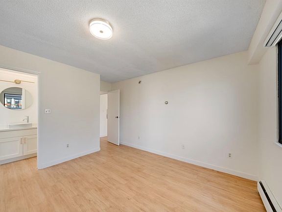 2nd image of 4565 W 9th Ave