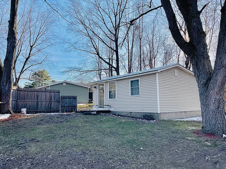 120 Calm Cove Cir — Photo 6