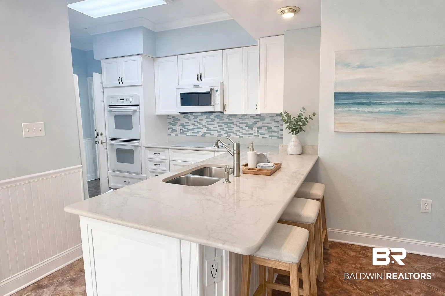 4 bed, 3.5 bath, 1718 sqft, $2,995 — Photo 4