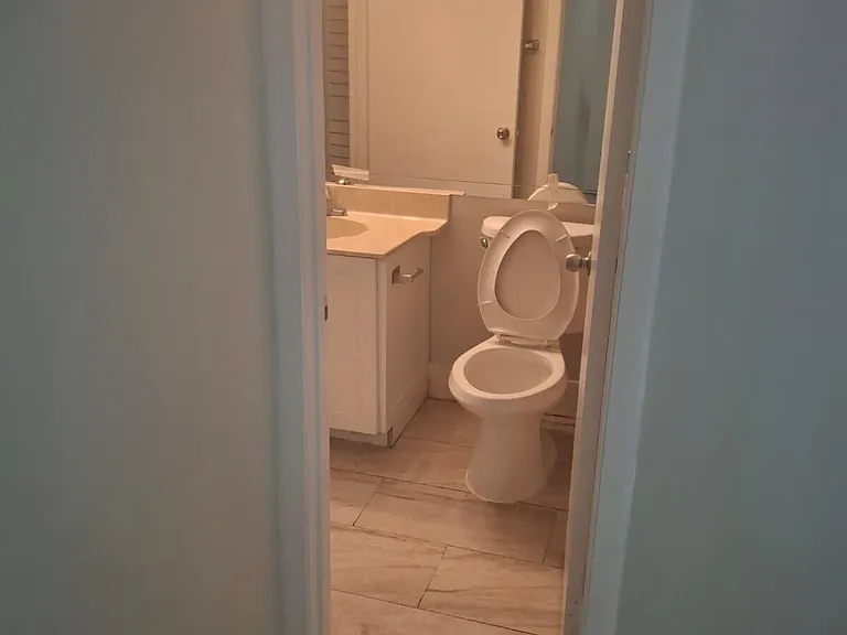 9833 Westview Dr #813 — Photo 22