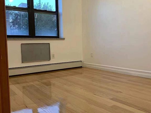 2nd image of 14022 33rd Ave APT 2F