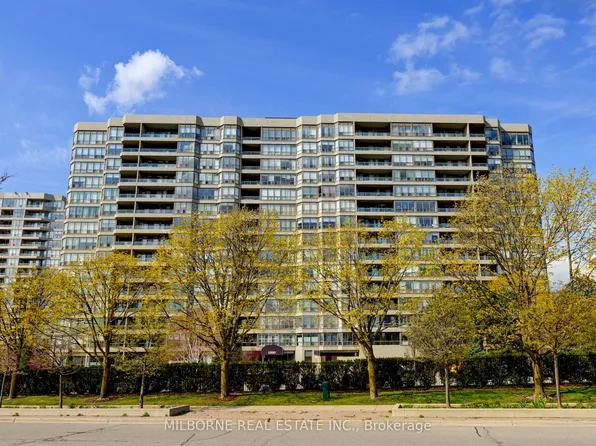 1890 Valley Farm Rd #507, Pickering, ON L1V 6B4