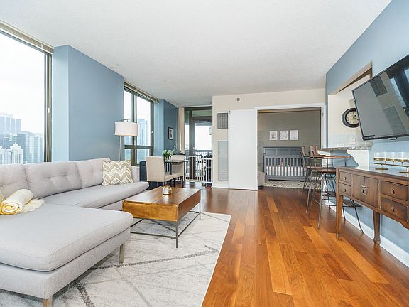 4th image of 400 N Lasalle St #4005
