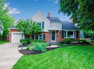 89 Lehn Springs Dr, Buffalo, NY 14221