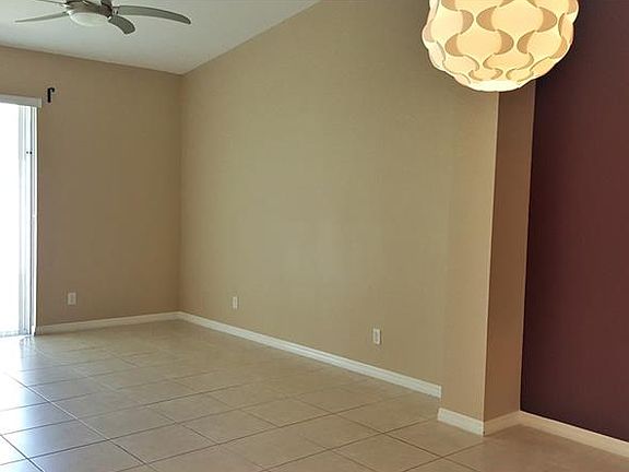 5th image of 772 Featherstone Ln