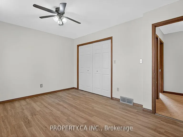 194 Merritt Ave — Photo 12