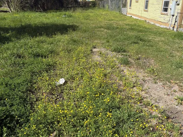 2086 Liberty St, Beaumont, TX 77701