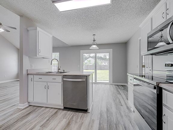 2nd image of 114 Mustang Dr