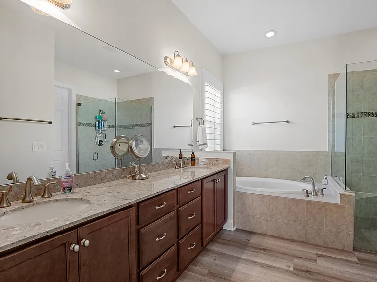 11518 Giulia Dr — Photo 9