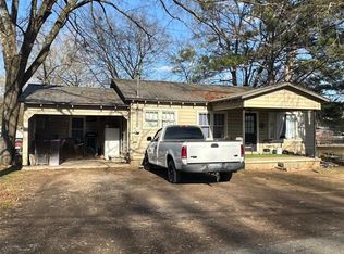 122 Telfair St, Calhoun, GA 30701