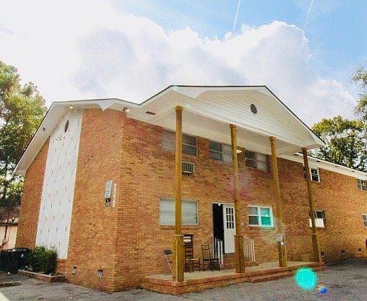 3rd image of 3951 Saint Johns Ave APT 7B
