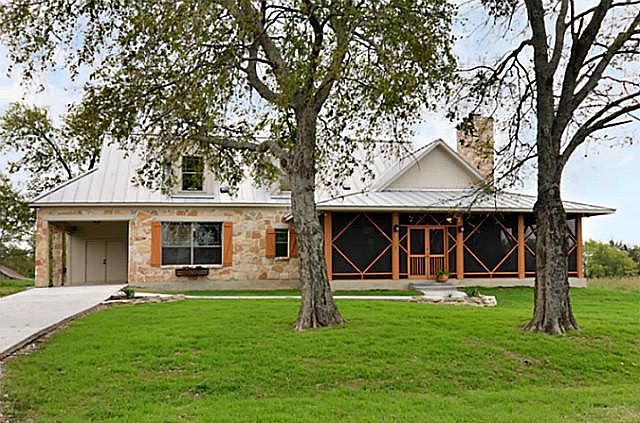 1st image of 3024 Longview Ln
