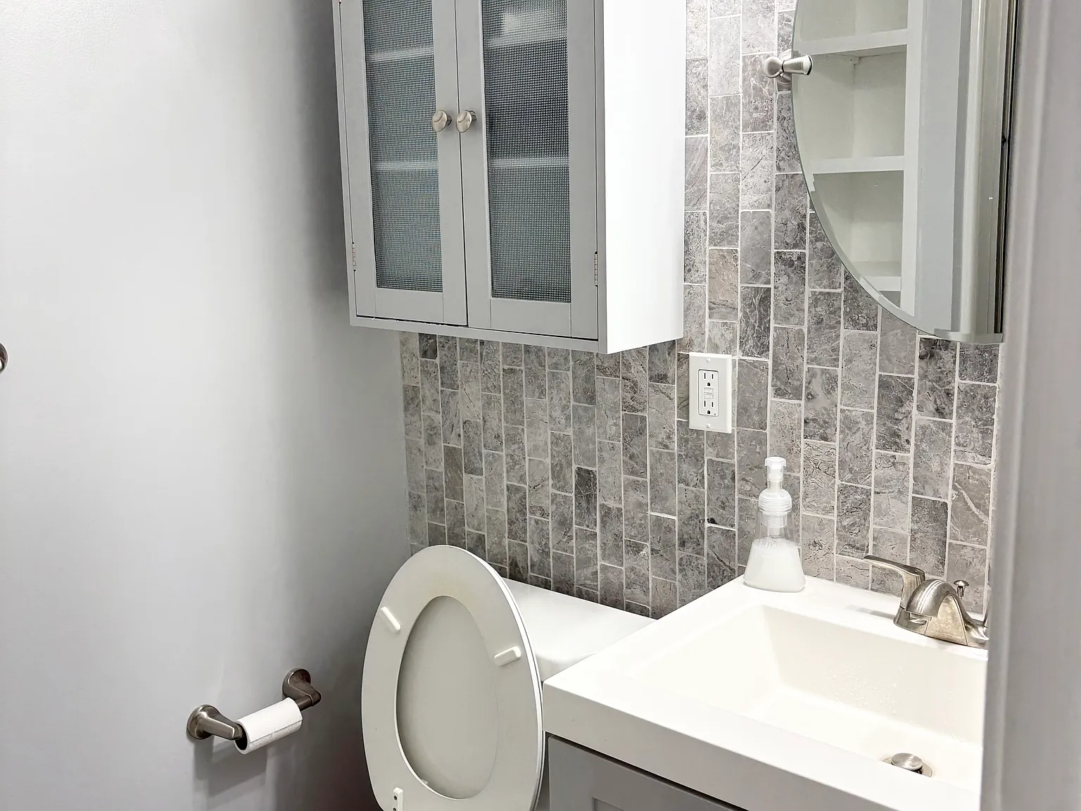 4 bed, 2025 sqft, $650 — Photo 2