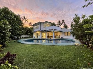 129 S Kalaheo Ave, Kailua, HI 96734
